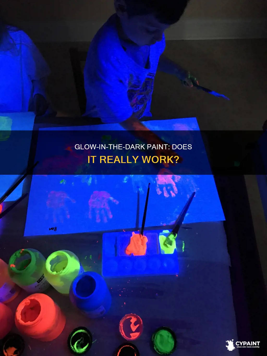 how well does glow in the dark paint work