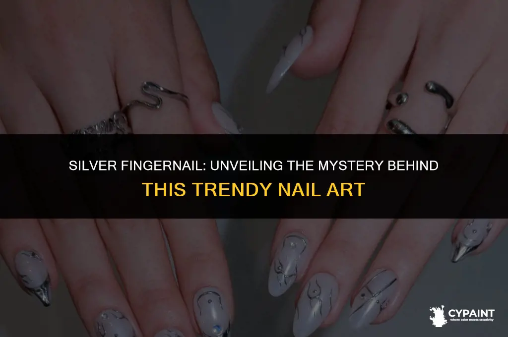 what does it mean to have one fingernail painted silver