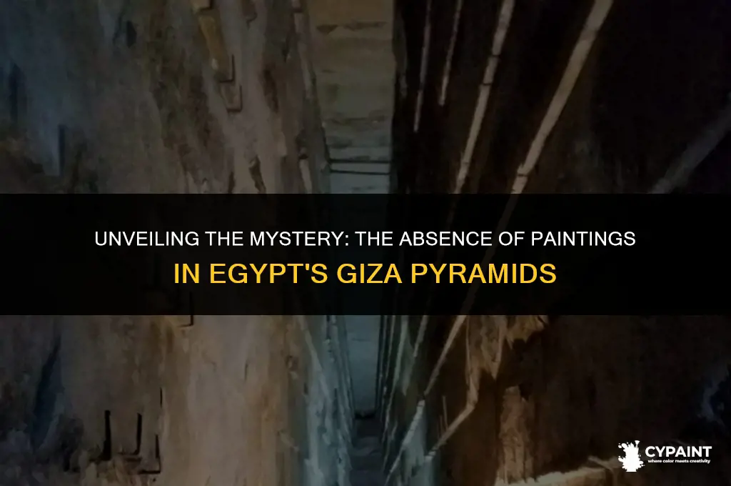 why are there no paintings inside the egyptian giza pyramids